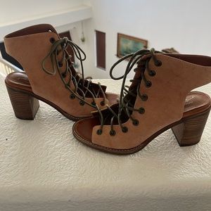 Free people by Jeffery Campbell heels